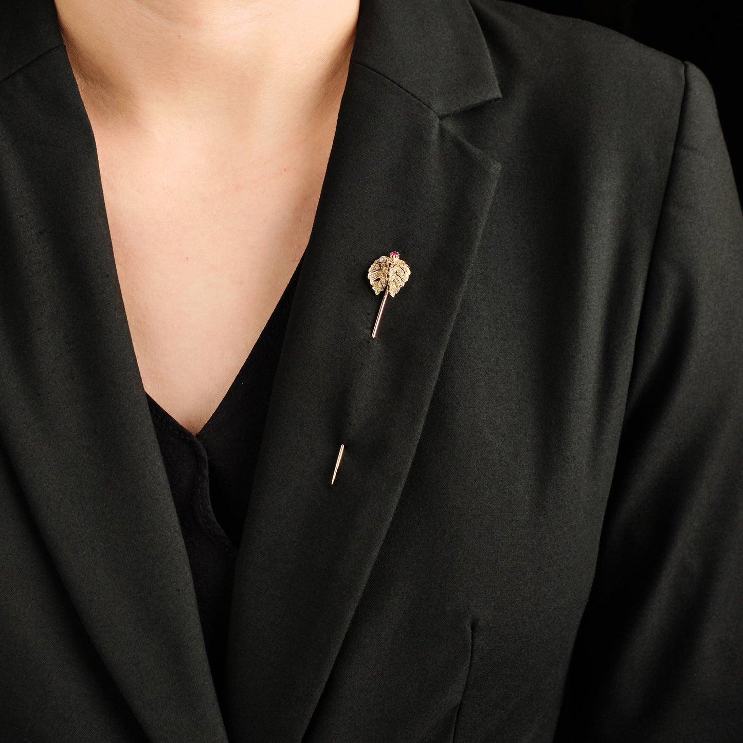 Antique Gold Leaves Stick Pin