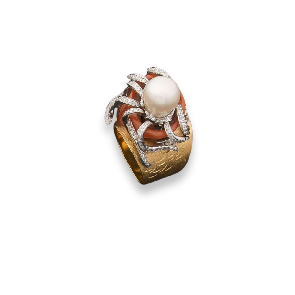 Chilleri Coral & Pearl Ring