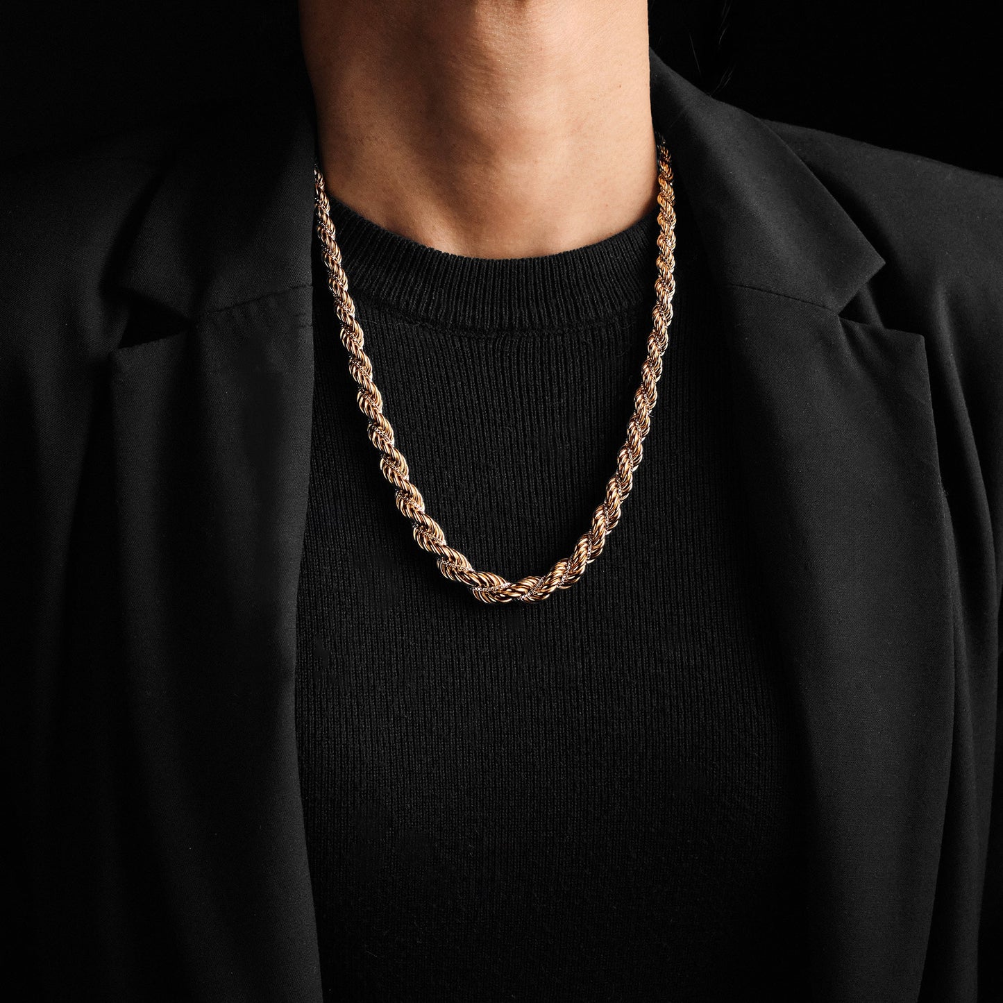 British 18 Kt Gold Rope Chain