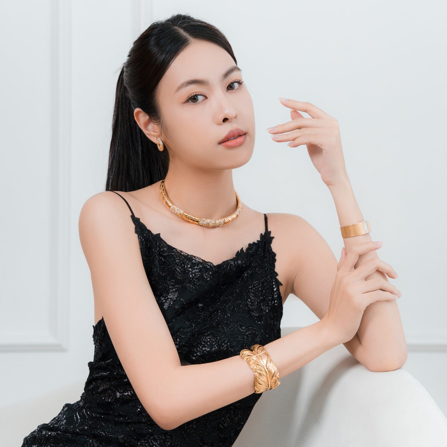 Chilleri Feather Bangle