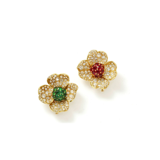Vintage Pair of Flower Brooches