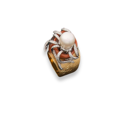 Chilleri Coral & Pearl Ring