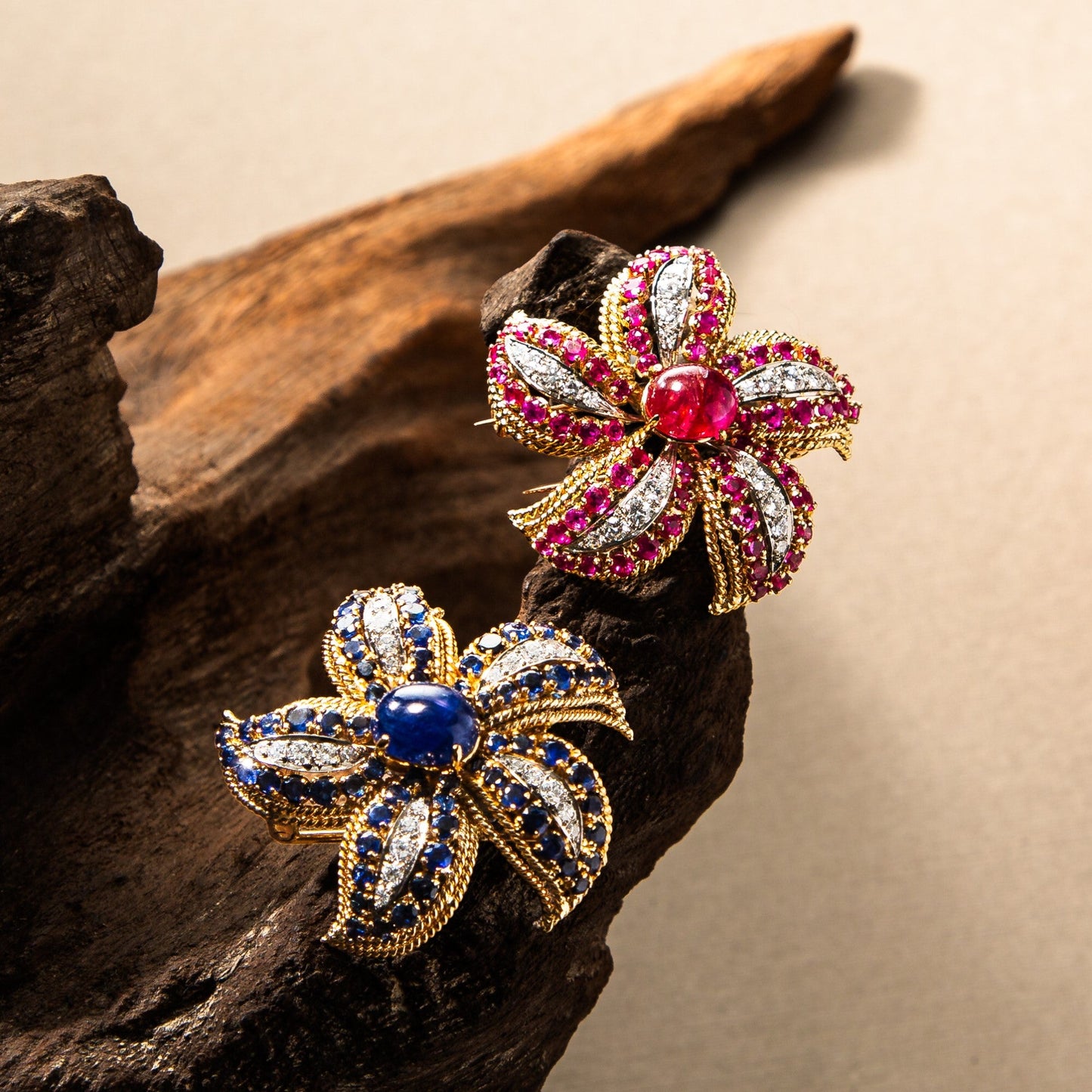 Vintage Pair of Flower Brooches