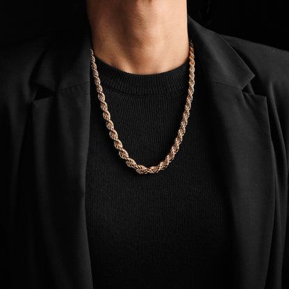 British 18 Kt Gold Rope Chain